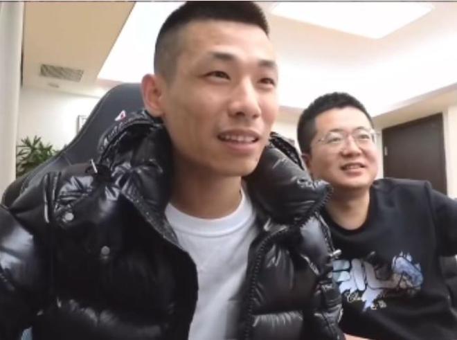 旭旭宝宝助理直播现身，透露忙碌期结束后将复播